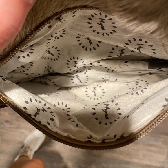 Crossbody Bag with fur - Picture 3 of 5